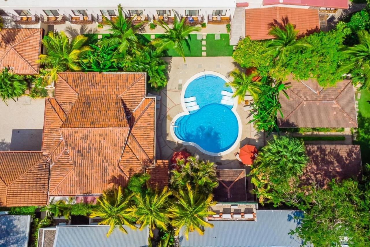 The Coast Beachfront Hotel Tamarindo Exterior photo