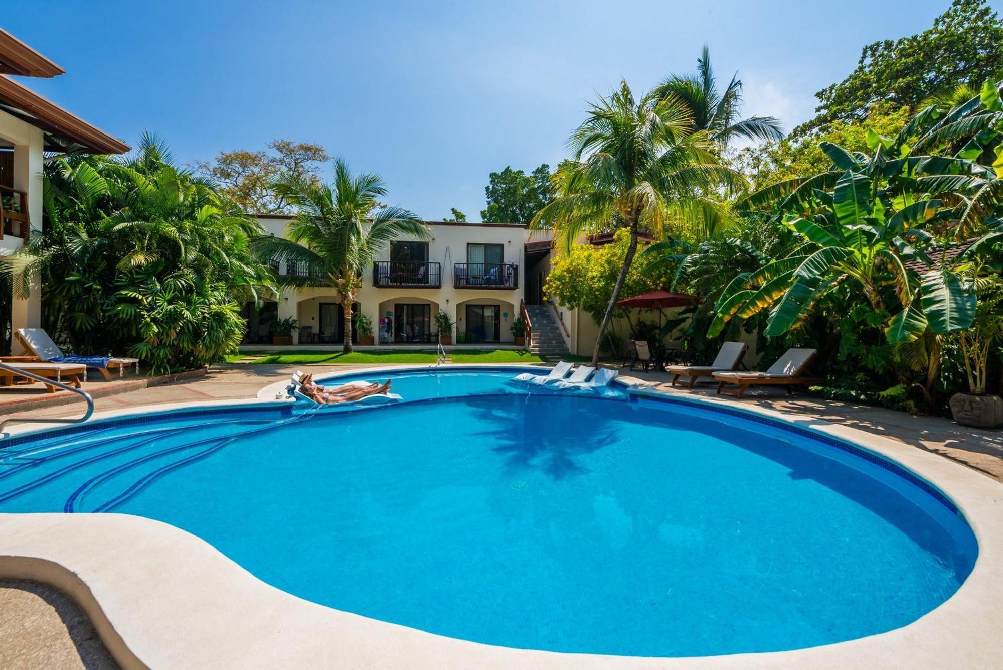 The Coast Beachfront Hotel Tamarindo Exterior photo
