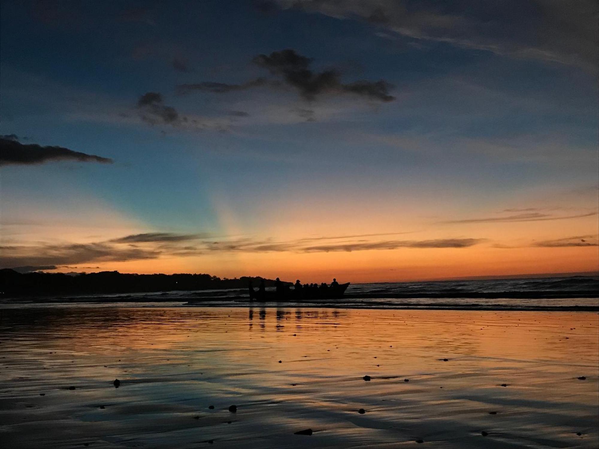 The Coast Beachfront Hotel Tamarindo Exterior photo