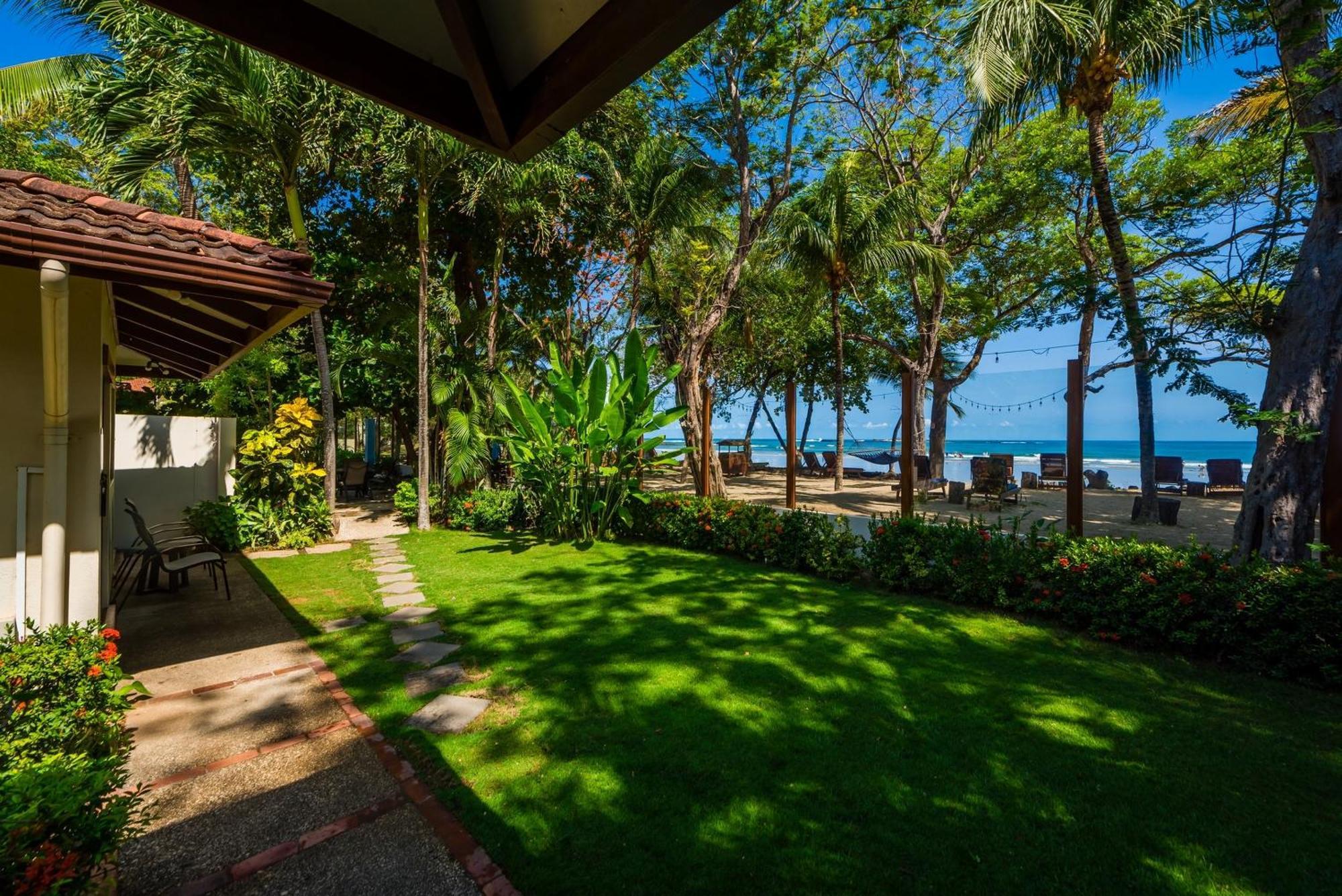 The Coast Beachfront Hotel Tamarindo Exterior photo