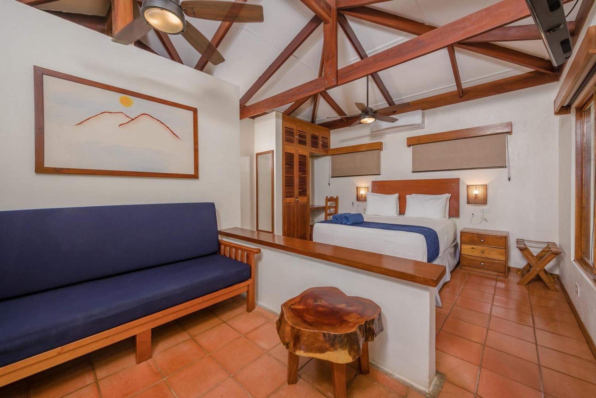 The Coast Beachfront Hotel Tamarindo Room photo
